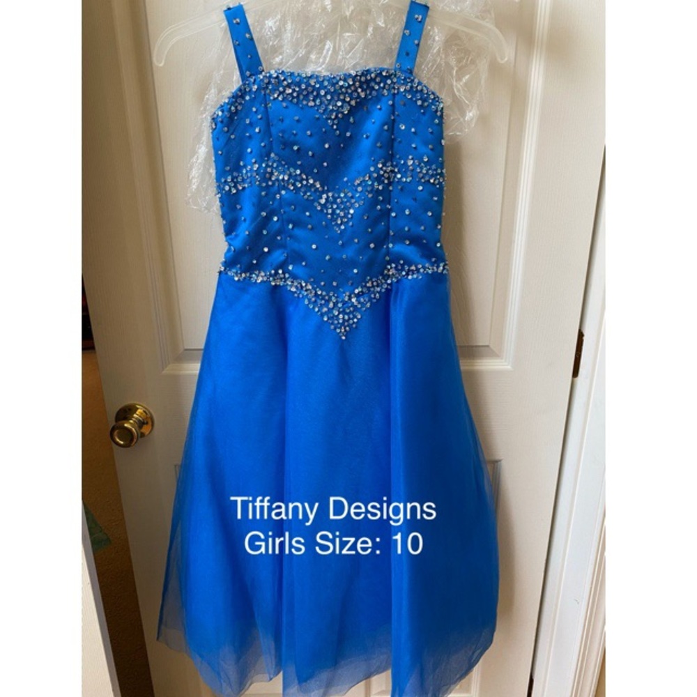 Tiffany girl formal gown